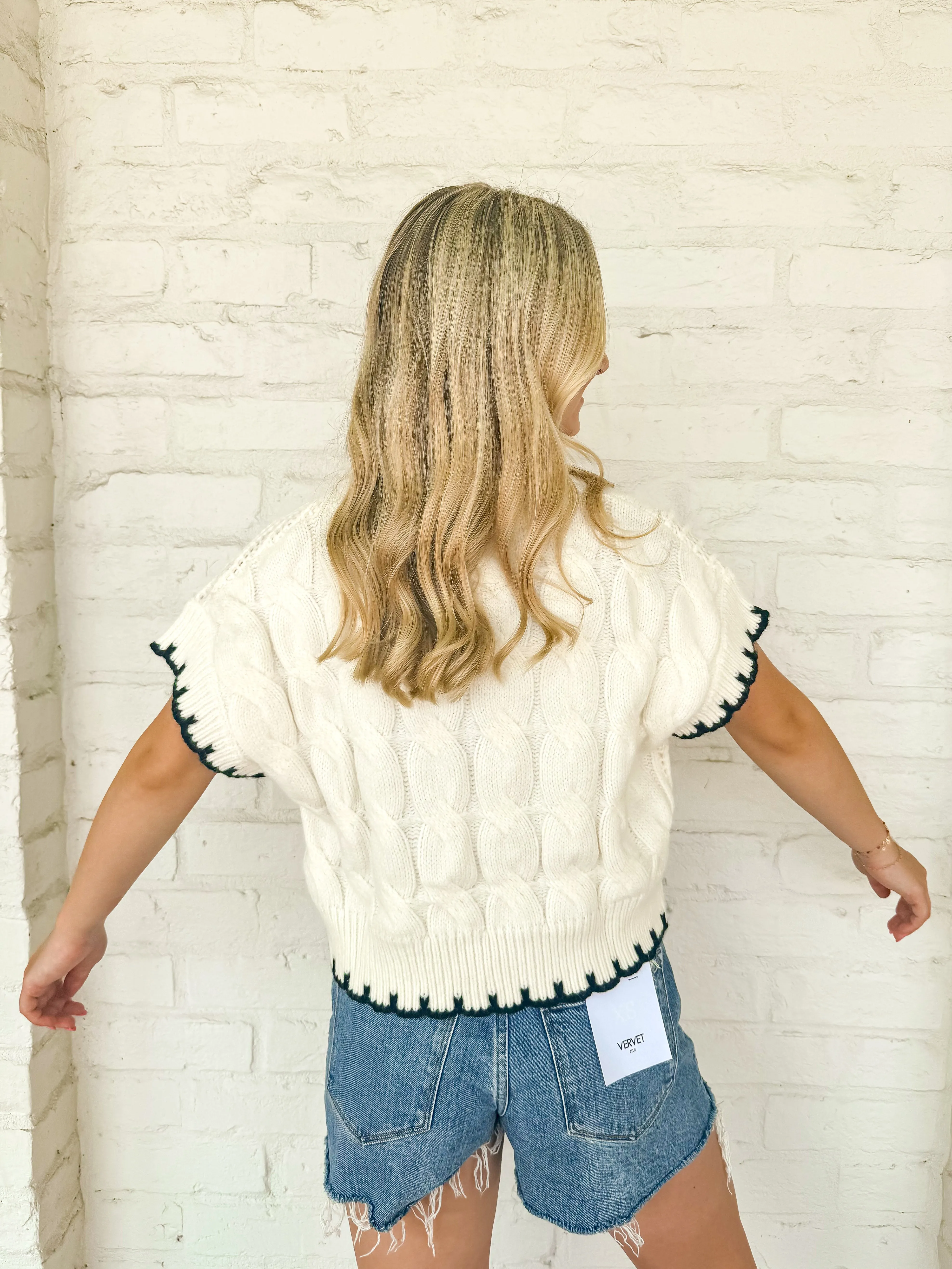 Act Natural Sweater Vest Cream