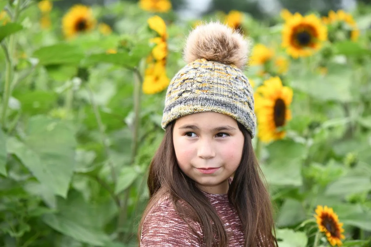 FROZEN HAT Knitting kit