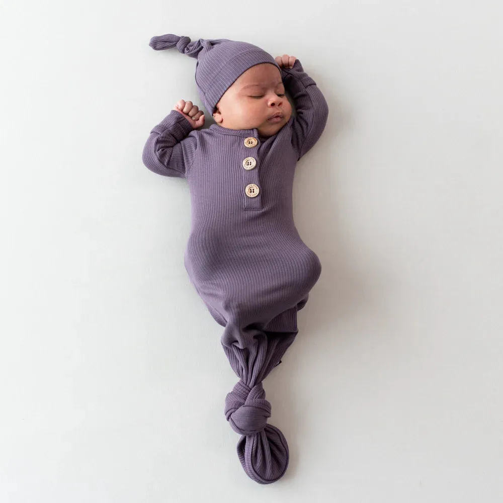 Kyte Baby Ribbed Knotted Gown with Hat Set - Currant