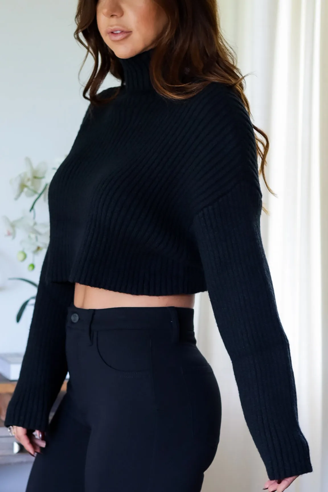 The Tyler Knit Crop- 4 Colors