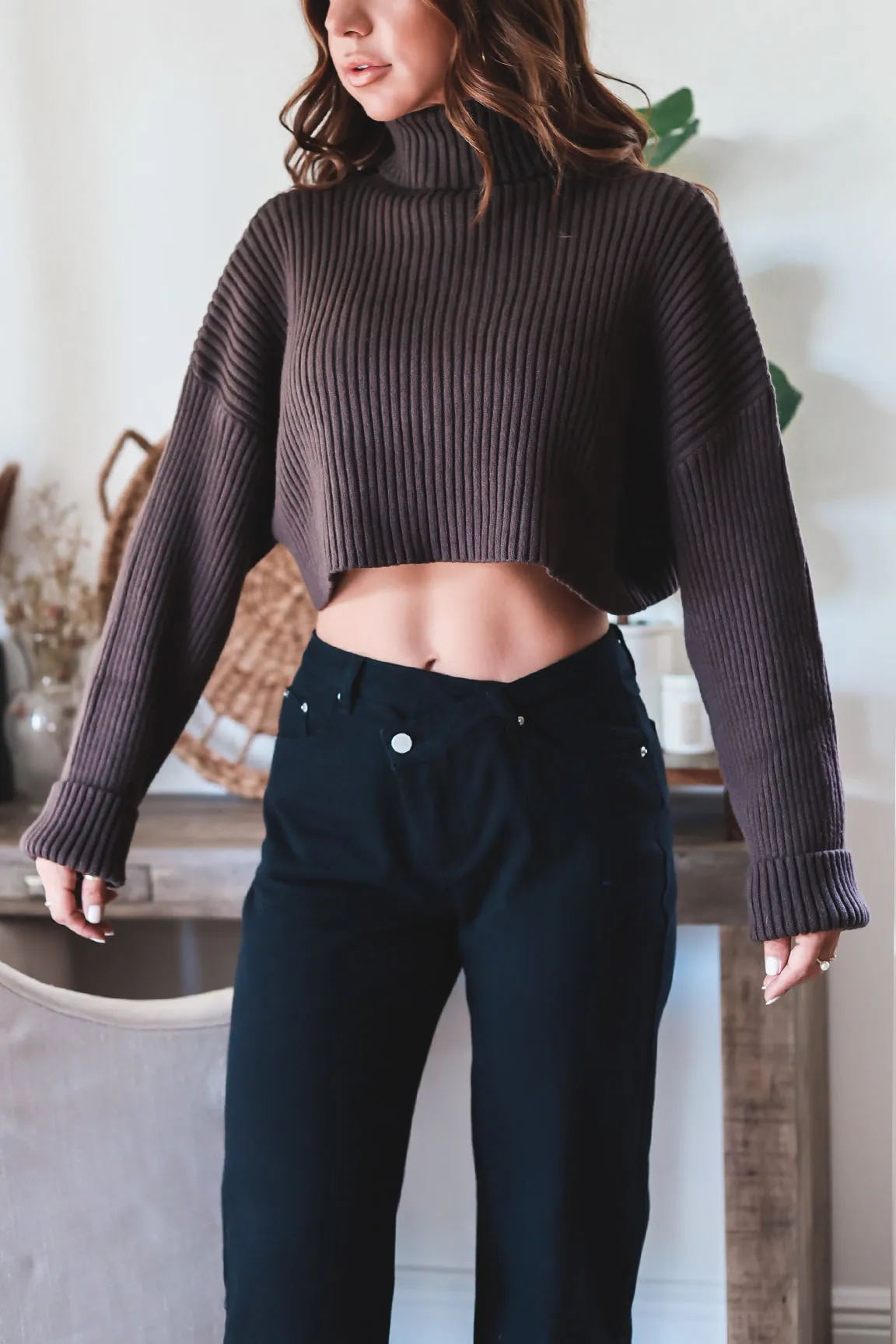 The Tyler Knit Crop- 4 Colors